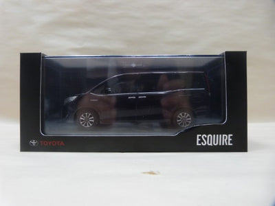 【中古】【未開封】TOYOTA 店頭展示用色見本ミニカー 1/30 ESQUIRE 3R9 ボルドー マイカメタリック＜コレクターズア...