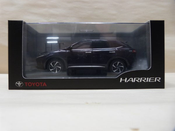 【中古】【未開封】1/30 TOYOTA HARRIER 220 スパークリングブラック パールクリスタルシャイン カラーサンプル ミニカー＜コレクターズアイテム＞（代引き不可）6600