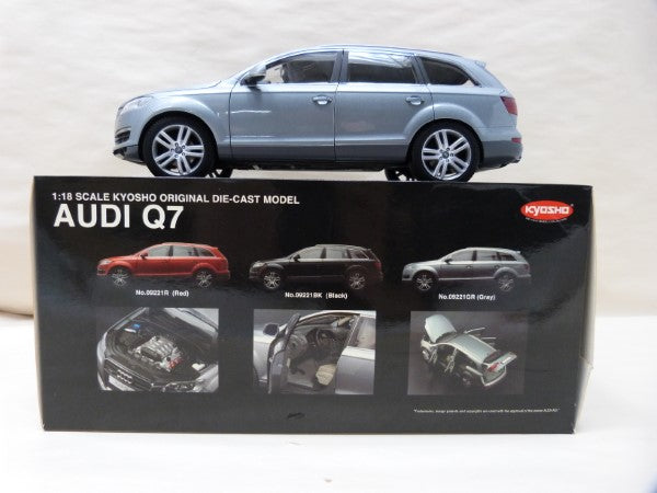 【中古】【開封品】1/18 Audi Q7 シルバーグレー 09221GR ミニカー＜コレクターズアイテム＞（代引き不可）6600