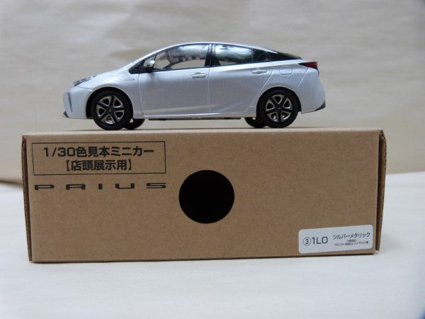 【中古】【開封品】1/30 店頭展示用色見本ミニカー PRIUS 1LO シルバーメタリック＜コレクターズアイテム＞（代引き不可）6600