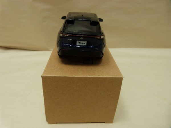 【中古】【開封品】1/30 店頭展示用色見本ミニカー bz4x 2MT ブラック ダークブルーマイカ＜コレクターズアイテム＞（代引き不可）6600