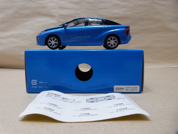 【中古】【開封品】1/30  店頭展示用色見本TOYOTA MIRAI 2NV ツートーン ピュア ブルーメタリック ミニカー＜コレクターズアイテム＞（代引き不可）6600