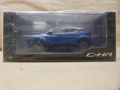 【中古】【未開封】1/30 TOYOTA C-HR 2PR ホワイト ブルーメタリック ミニカー＜コレクターズアイテム＞（代引き不可）...