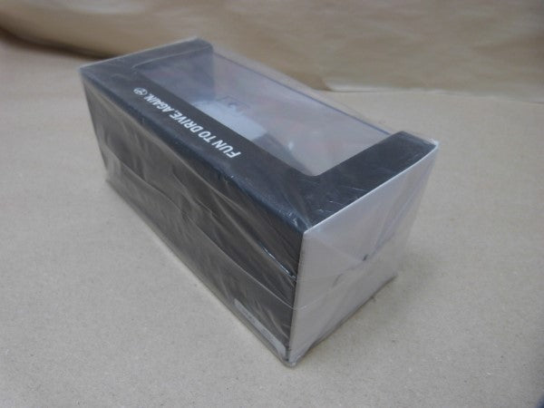 【中古】【未開封】1/30 TOYOTA C-HR 2ND ホワイト ブラックマイカ ミニカー＜コレクターズアイテム＞（代引き不可）6600