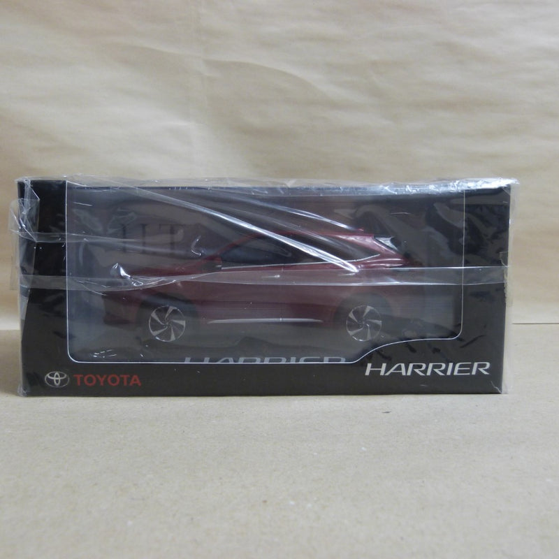 【中古】【未開封】1/30 店頭展示用色見本 TOYOTA HARRIER 3Q3 ダークレッド マイカメタリック ミニカー＜コレクターズアイテム＞（代引き不可）6600