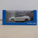 【中古】【開封品】店頭展示用色見本 1/30 TOYOTA PRIUS 070 ホワイトパール クリスタルシャイン ミニカー＜コレクターズアイテム＞（代引き不可）6600