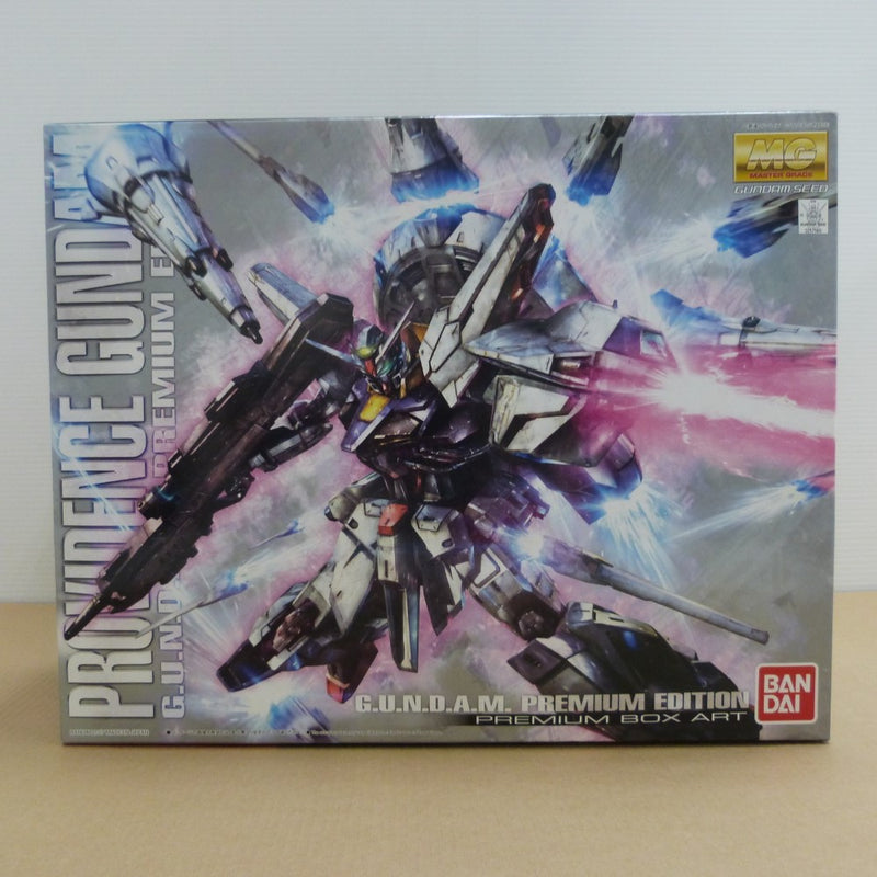 BANDAI - MG 1／100 プロヴィデンスガンダム G．U．N．D．A 