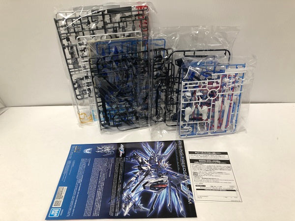 【中古】【未組立品】【セット販売】一番くじ 機動戦士ガンダム ガンプラ 2024 Ｃ賞 HG 1/144ライジングフリーダムガンダム ソリッドクリア／Ｆ賞 1/144 RX-78-2 ガンダム 一番くじオリジナルカラー＜プラモデル＞（代引き不可）6605