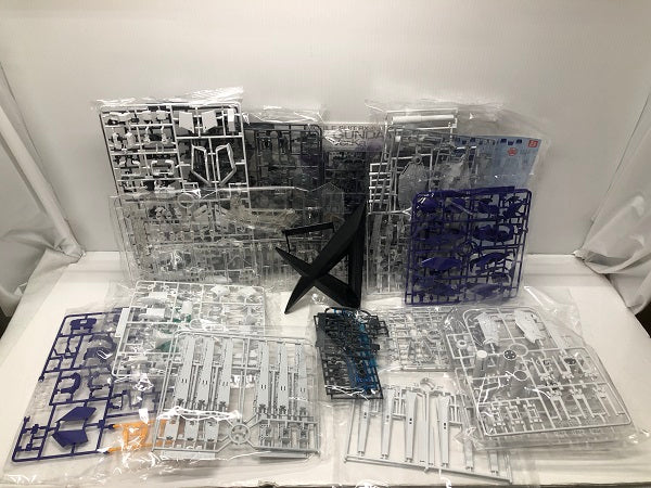 【中古】【未組立】1/100 MG RX-93-ν2 Hi-νガンダム Ver.Ka 「機動戦士ガンダム 逆襲のシャア ベルトーチカ・チルドレン」＜プラモデル＞（代引き不可）6605